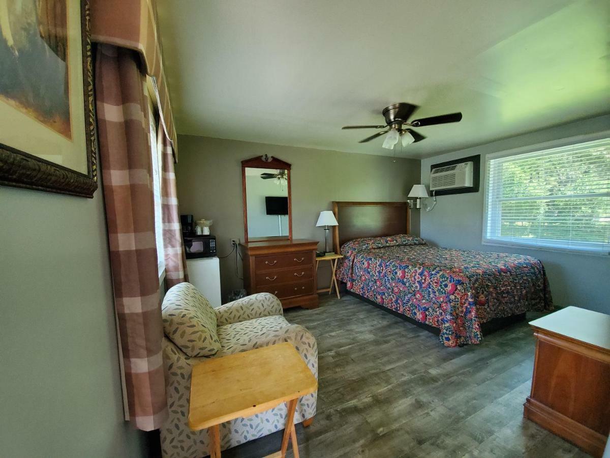 High Springs Country Inn Exterior foto